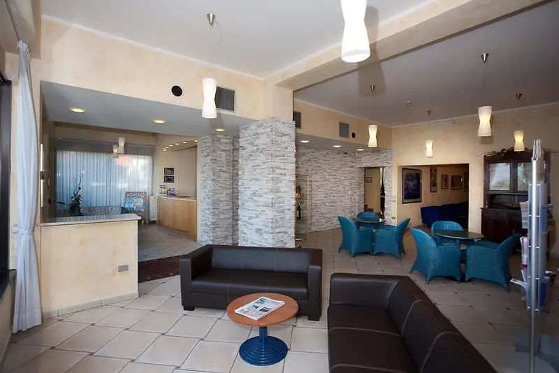 Hotel Riel gallery image 8