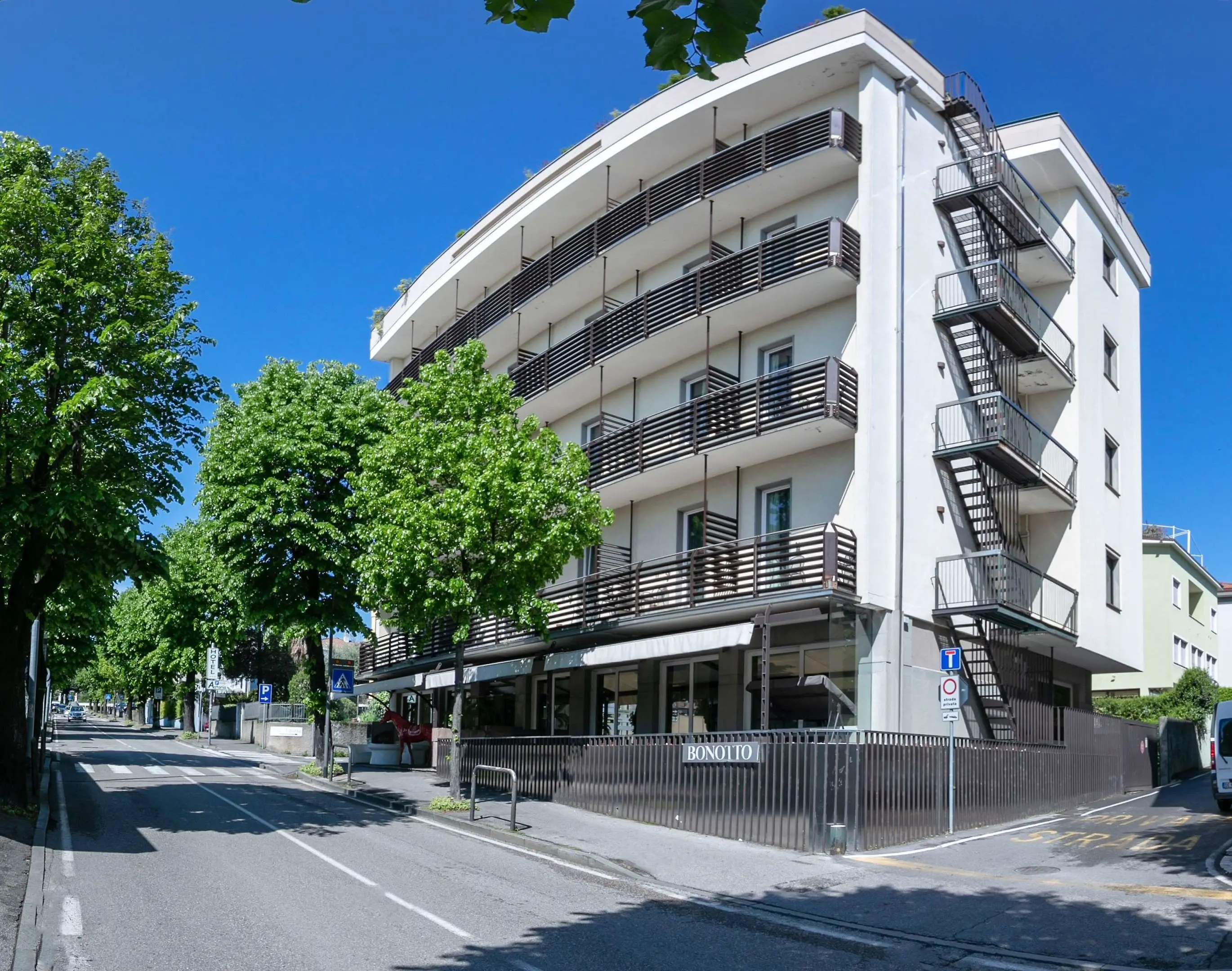 Bonotto Hotel gallery image 1