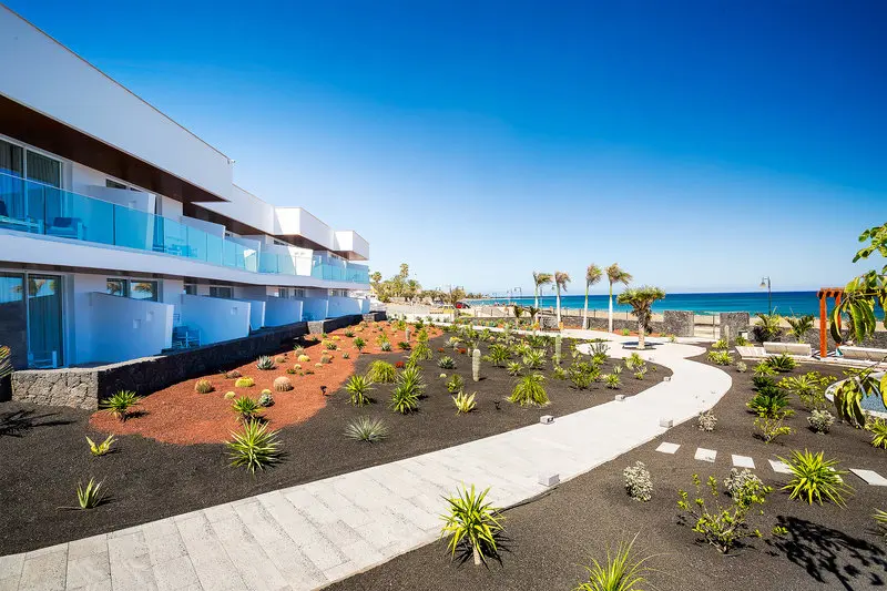 Lava Beach Hotel gallery image 18