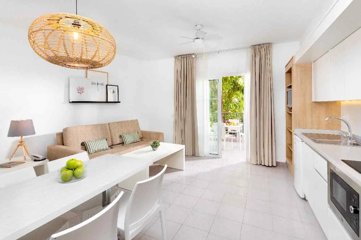 Los Olivos Beach Resort Hotel gallery image 4