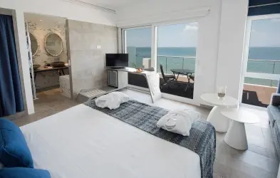 Golden Star City Resort
