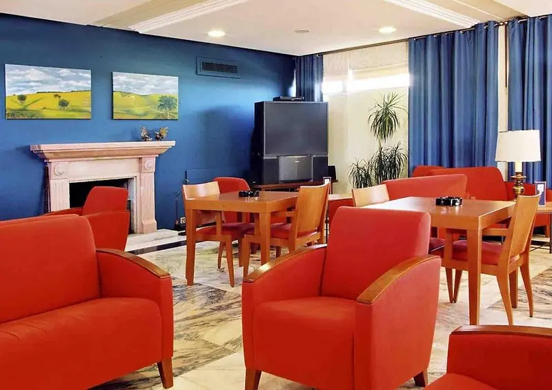 Vitoria Stone Hotel gallery image 1