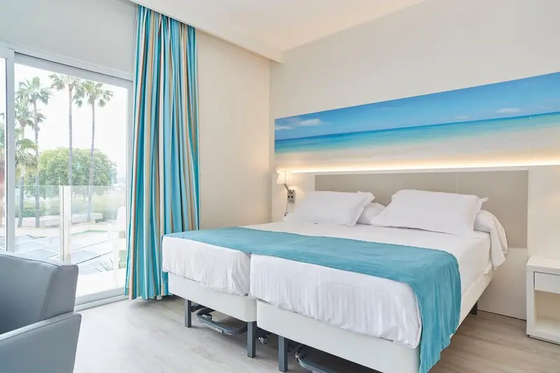 Invisa Hotel es Pla gallery image 9