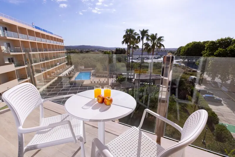 Invisa Hotel es Pla gallery image 14