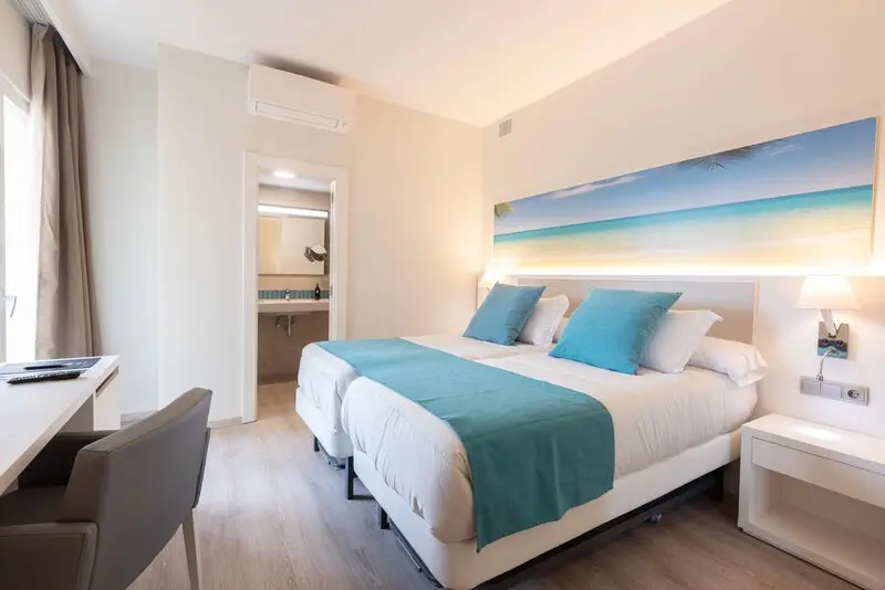 Invisa Hotel es Pla gallery image 19