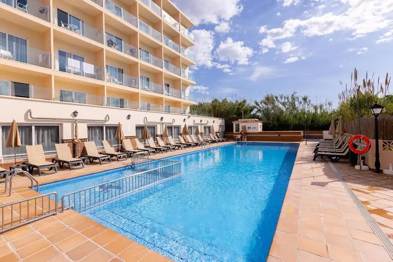 Invisa Hotel es Pla gallery image 3