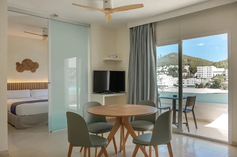 El Pinar Apartments gallery image 17