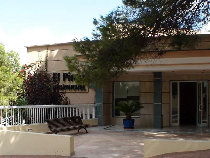 El Pinar Apartments gallery image 3