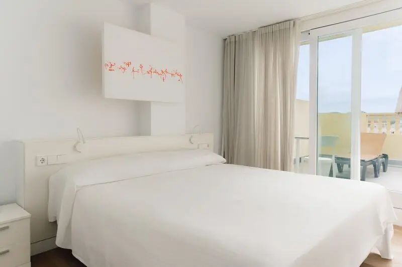 Fergus Paraiso Beach Hotel gallery image 18