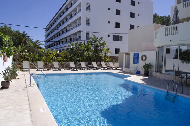 Fergus Paraiso Beach Hotel gallery image 5