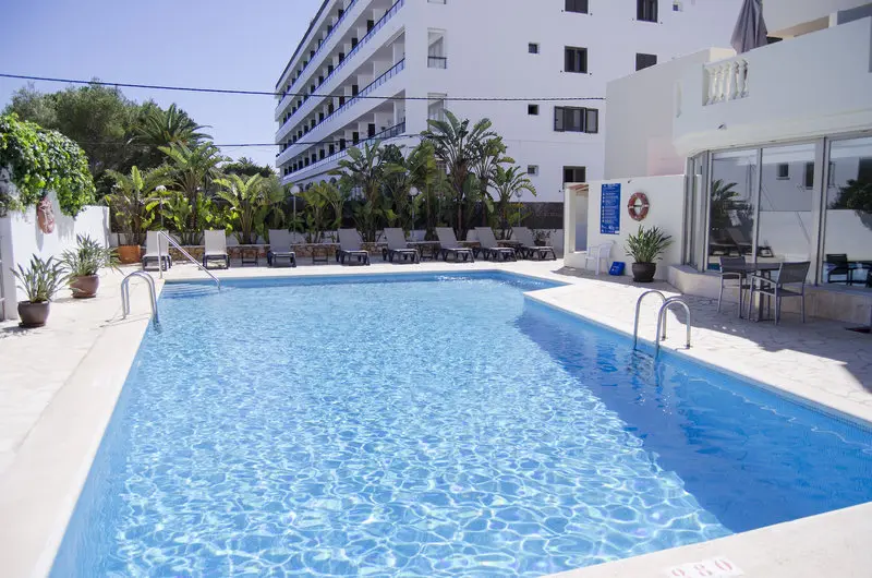 Fergus Paraiso Beach Hotel gallery image 6