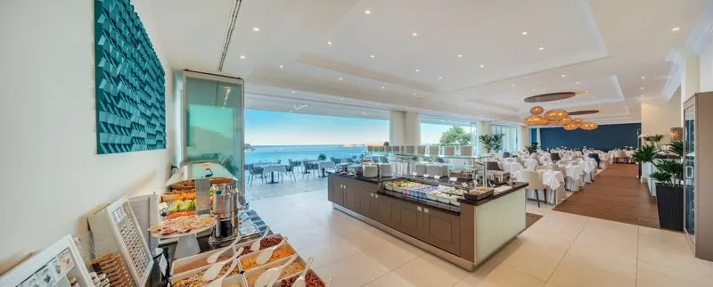 More Hotel gallery image 19
