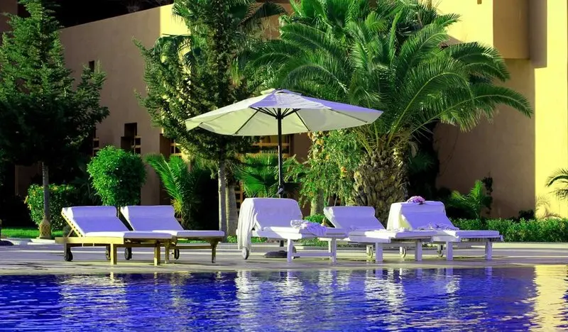 Palm Plaza & Spa gallery image 1