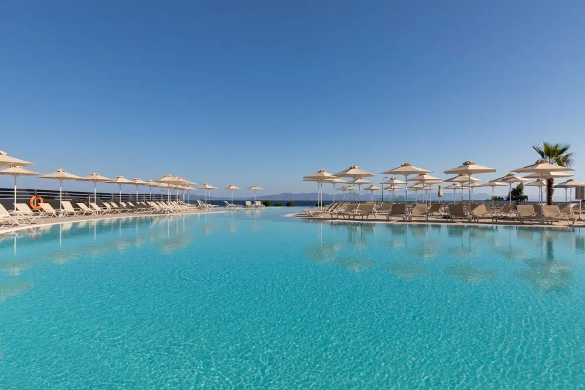 Belair Beach Hotel gallery image 1