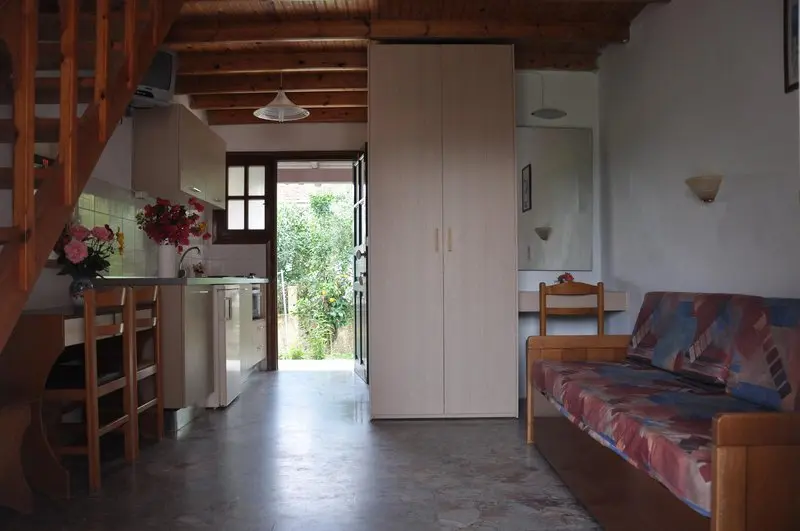 Tassos Apartments gallery image 3