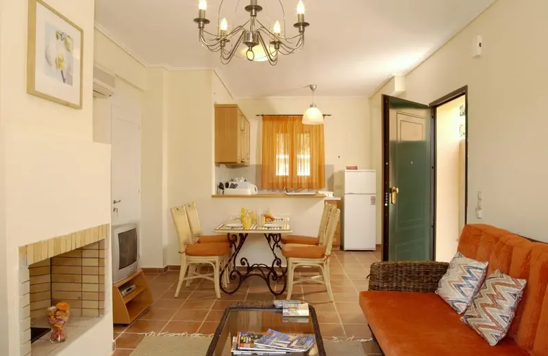 La Riviera Apartments gallery image 1
