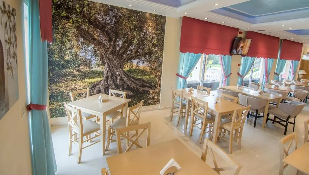 Primavera Hotel gallery image 8
