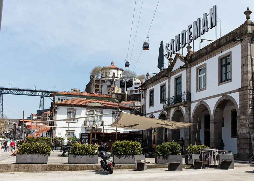 The House of Sandeman Hostel & Suites