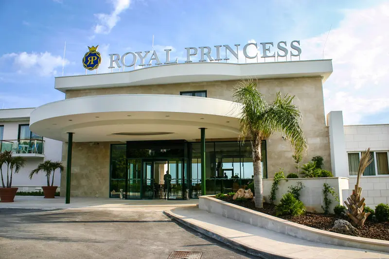 Royal Princess Hotel gallery image 2