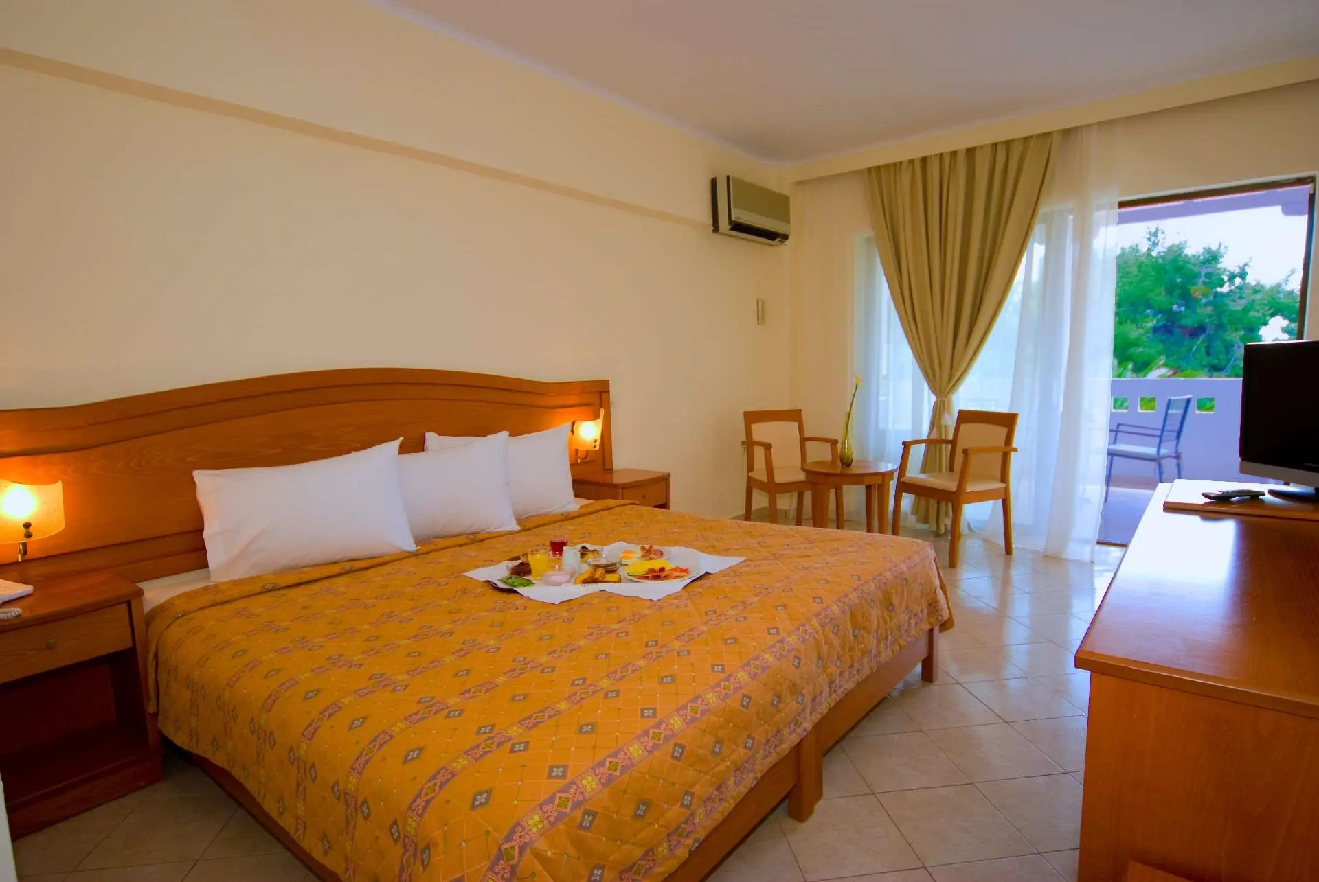 Porfi Beach Hotel gallery image 1