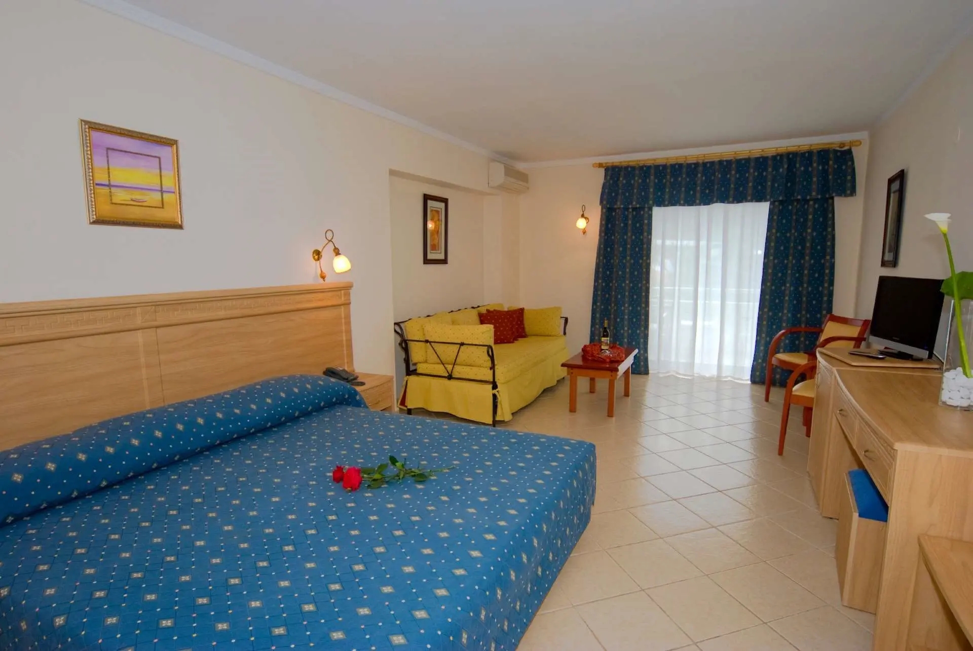 Porfi Beach Hotel gallery image 8
