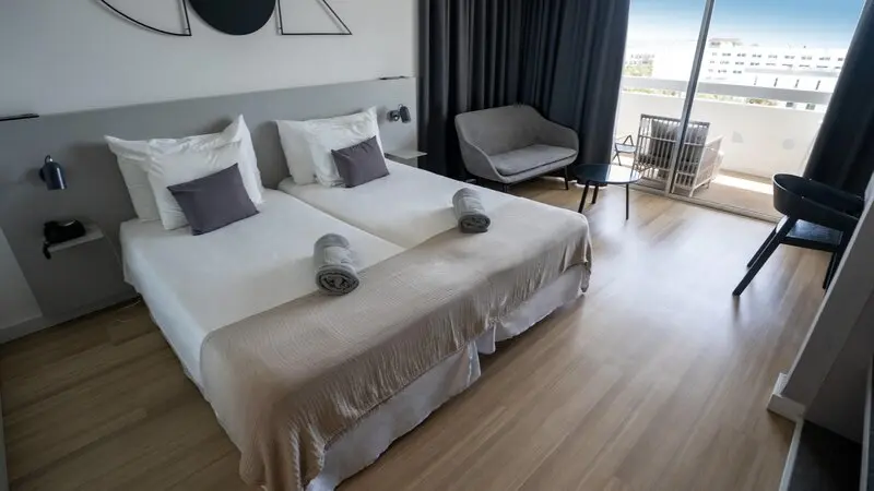 Coral Suites & Spa Aparthotel gallery image 3