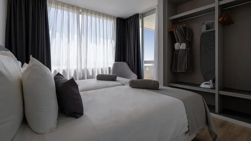 Coral Suites & Spa Aparthotel gallery image 7