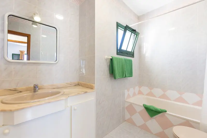 Aloe Apartments gallery image 12