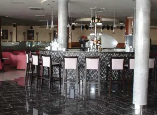 Las Costas gallery image 16
