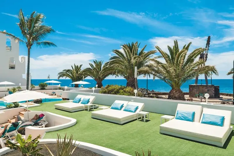 Neptuno Suites gallery image 16