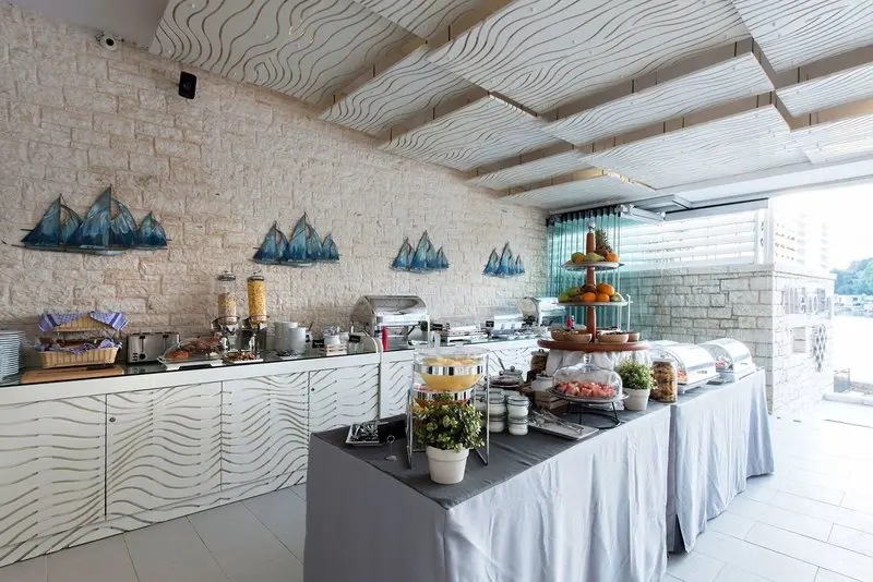 Melina Bay Boutique gallery image 15
