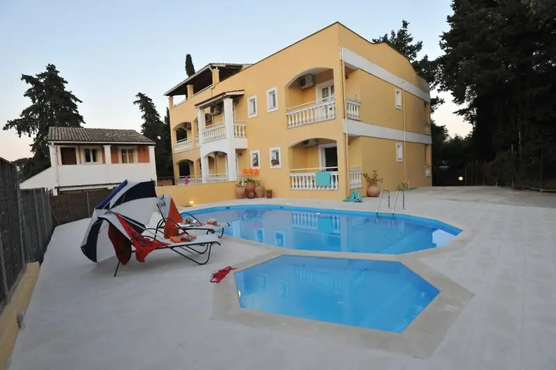 Saint Spyridon Hotel