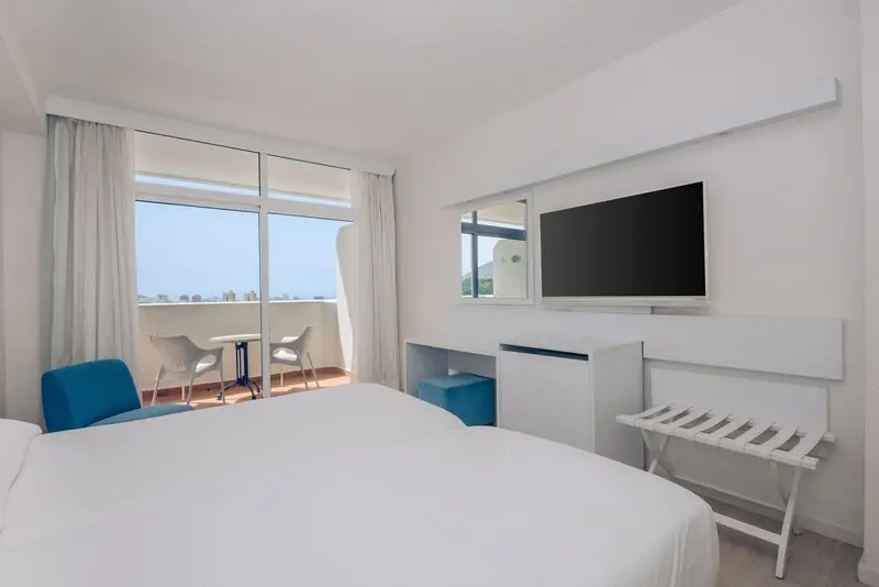 Iberostar Waves Bouganville Playa gallery image 10