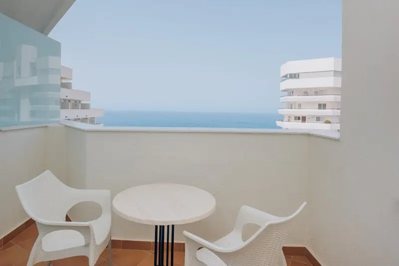 Iberostar Waves Bouganville Playa gallery image 14