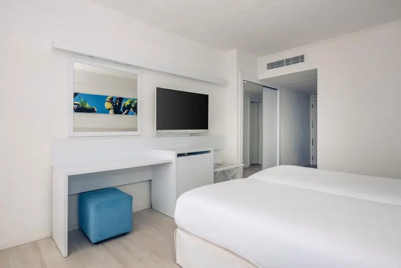 Iberostar Waves Bouganville Playa gallery image 15