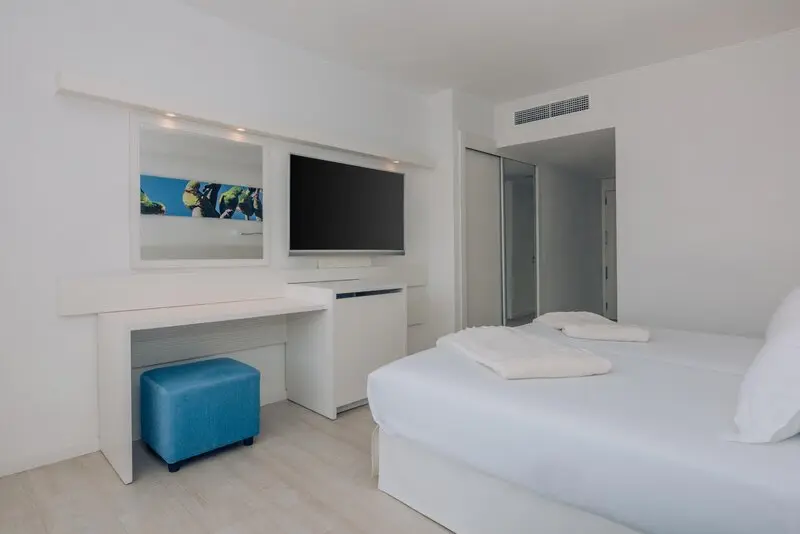 Iberostar Waves Bouganville Playa gallery image 20