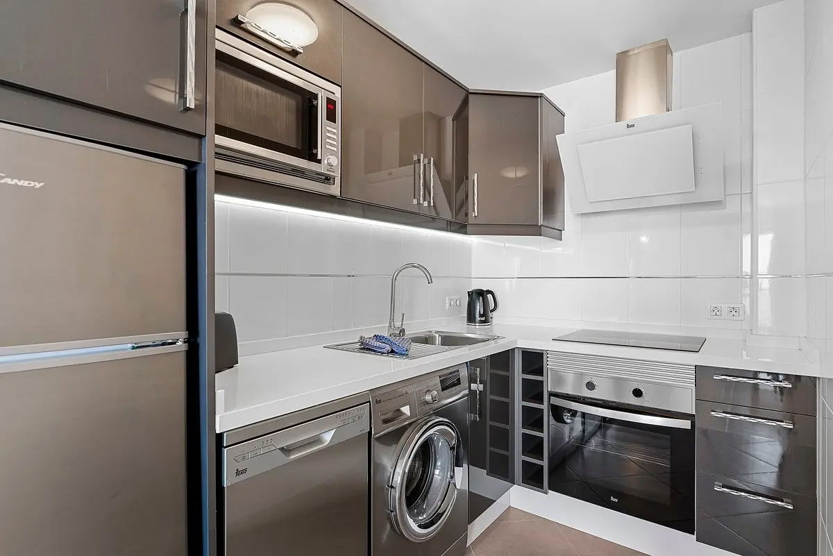 Paloma Beach Apartments gallery image 10