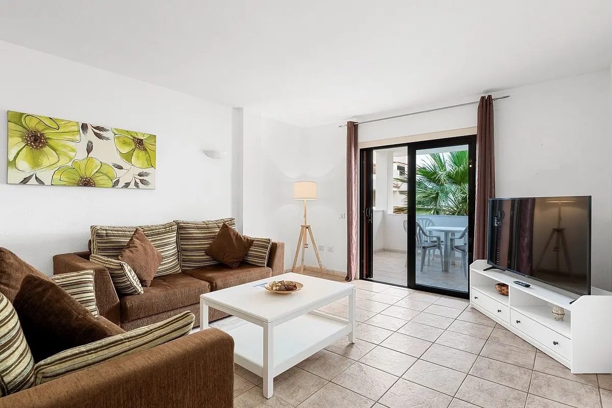 Paloma Beach Apartments gallery image 15