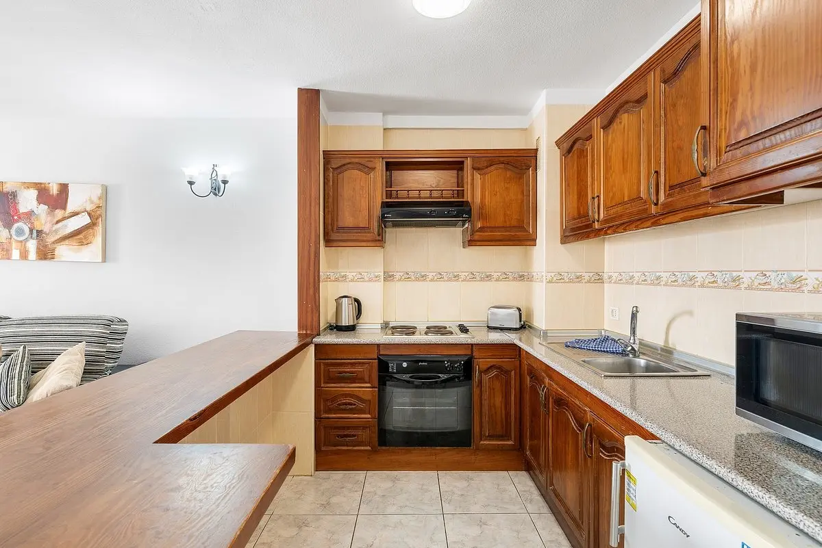 Paloma Beach Apartments gallery image 16