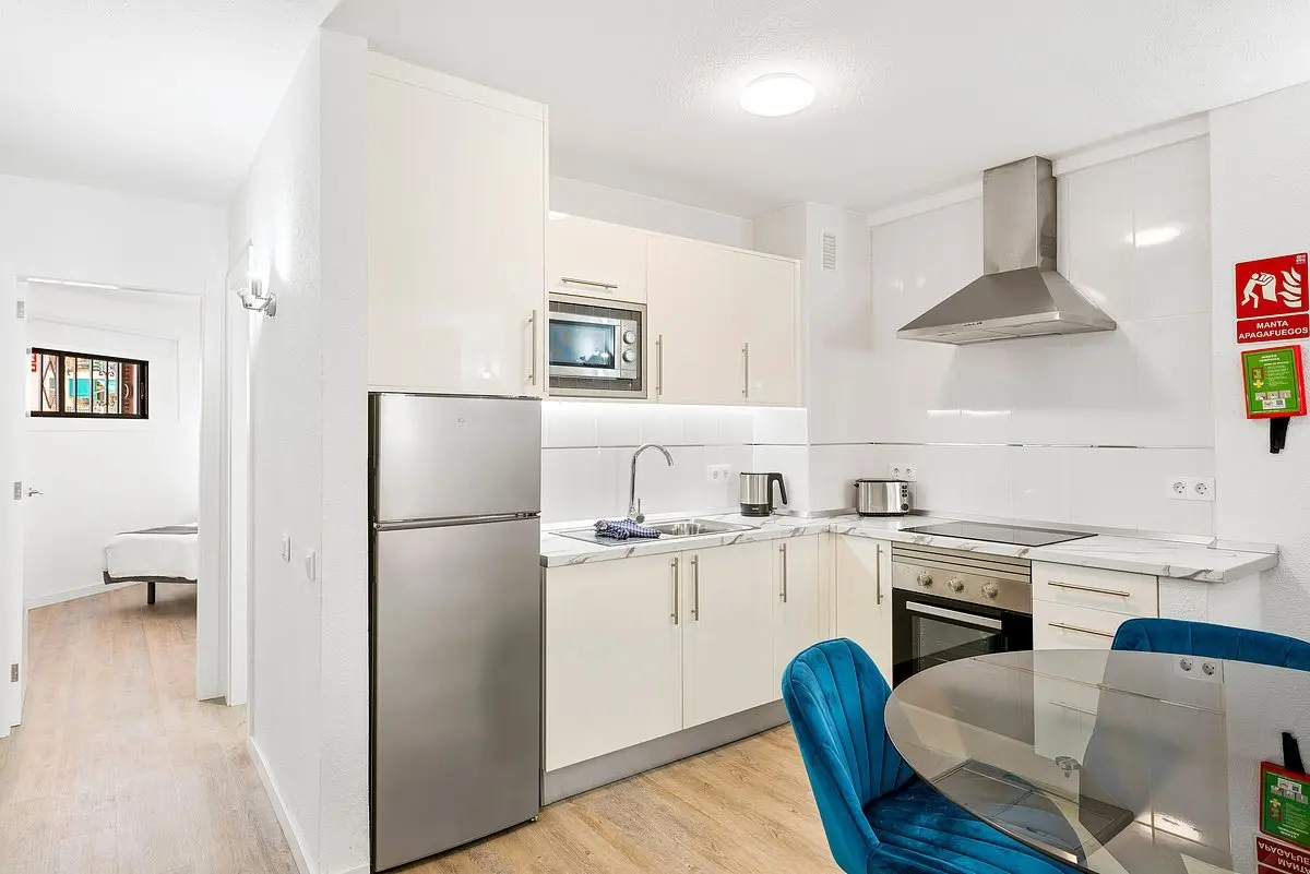 Paloma Beach Apartments gallery image 22
