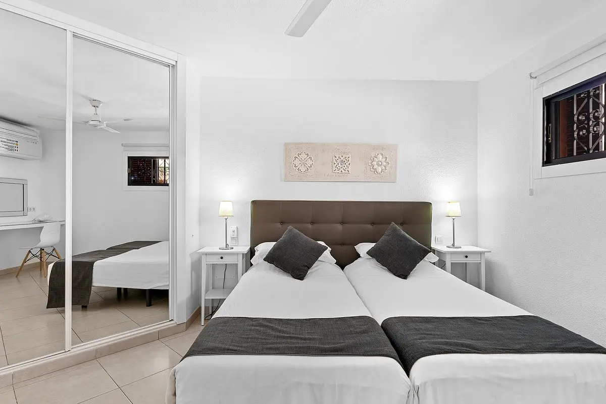 Paloma Beach Apartments gallery image 6