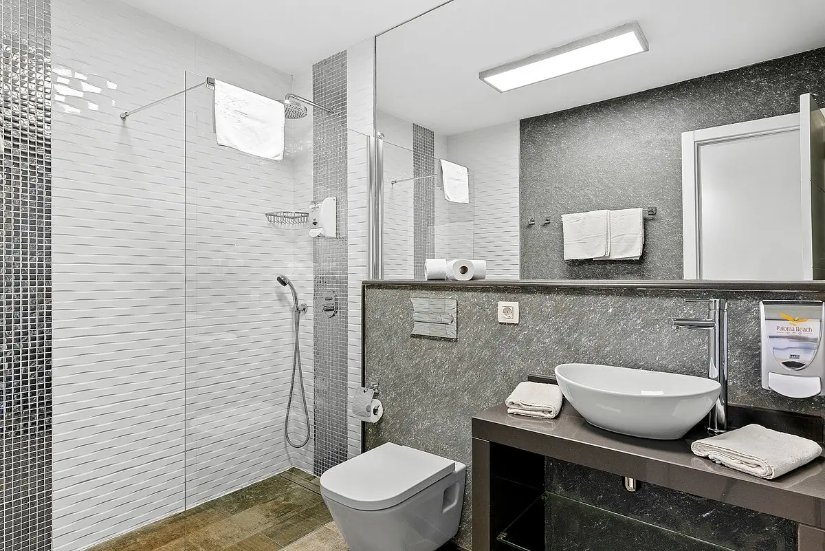 Paloma Beach Apartments gallery image 7