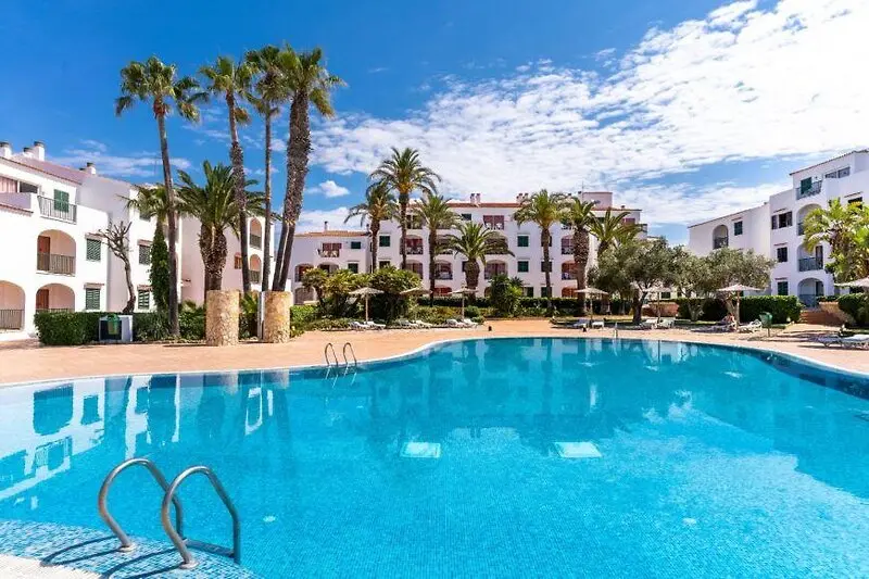 Vista Blanes Apartments gallery image 1