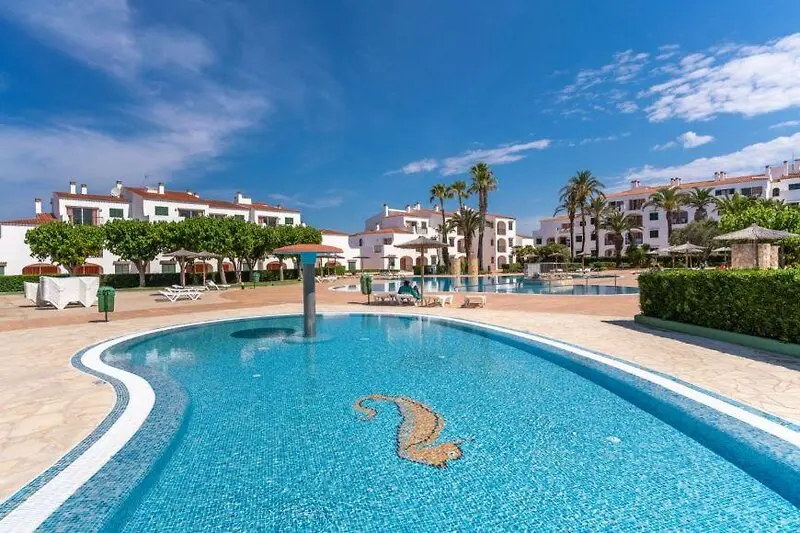 Vista Blanes Apartments gallery image 2