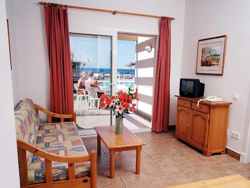 Mar Blau Apartments gallery image 6