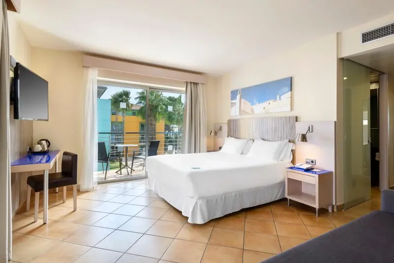 Occidental Menorca Hotel gallery image 18