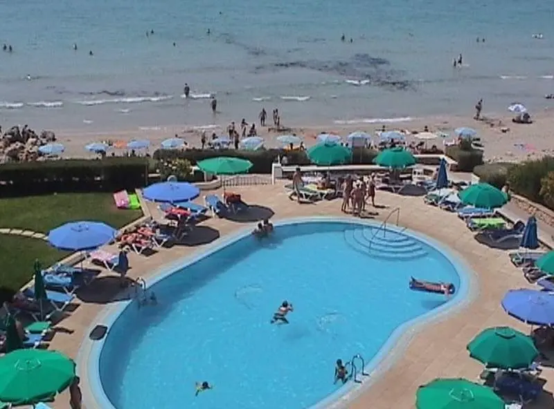 Vistamar Apartments