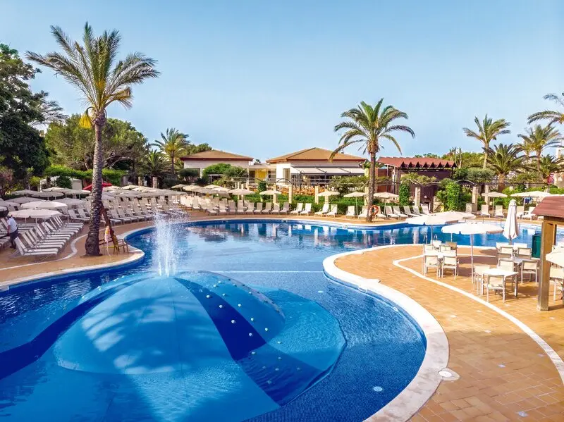 Zafiro Menorca Hotel gallery image 4