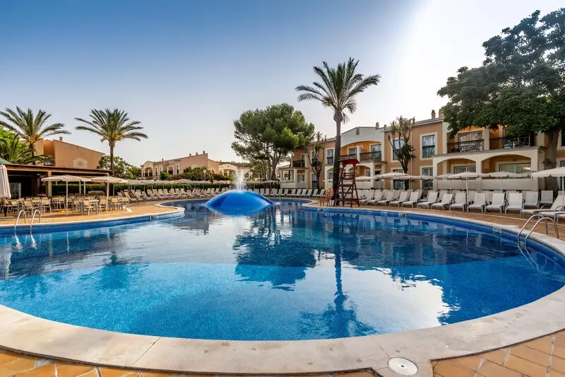 Zafiro Menorca Hotel gallery image 3