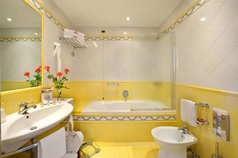 Continental Hotel gallery image 17